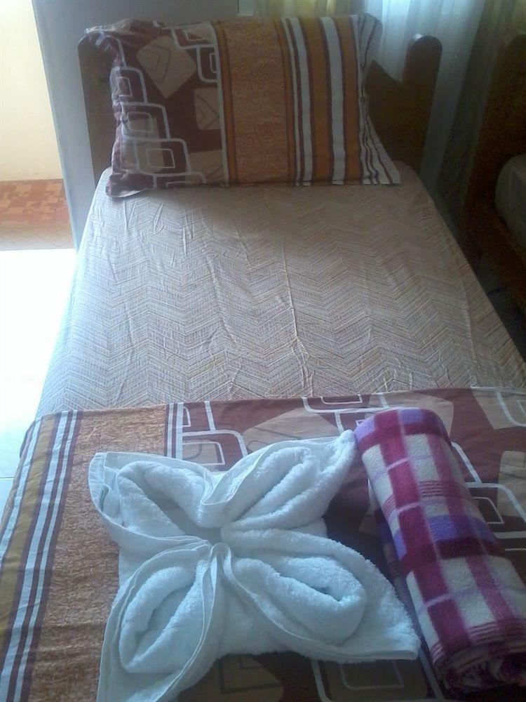 אנגלס Gani Hotel מראה חיצוני תמונה