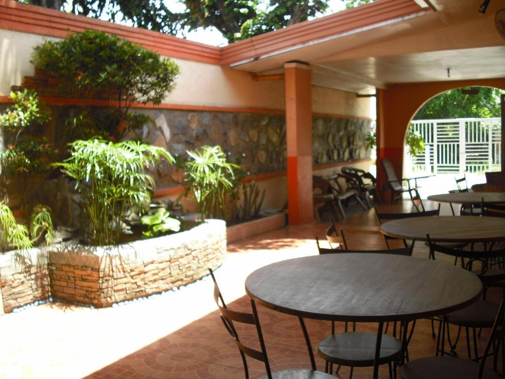 אנגלס Gani Hotel מראה חיצוני תמונה