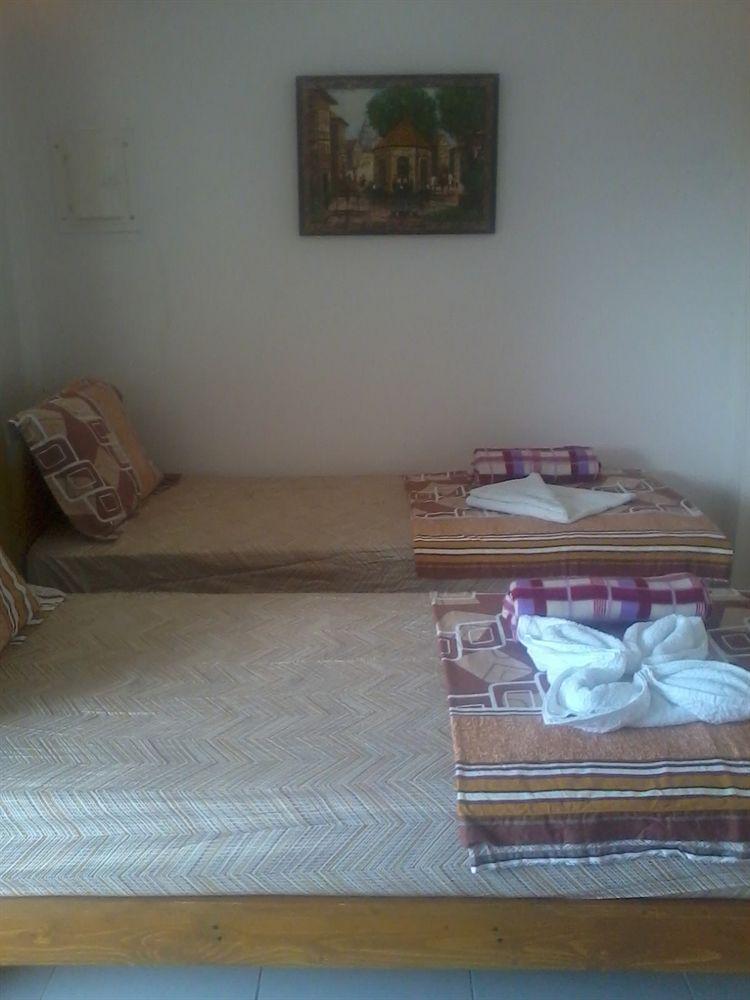 אנגלס Gani Hotel מראה חיצוני תמונה